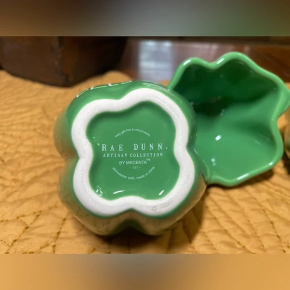 SHAMROCK Ramekin Stack Rae Dunn - Picture 4 of 4